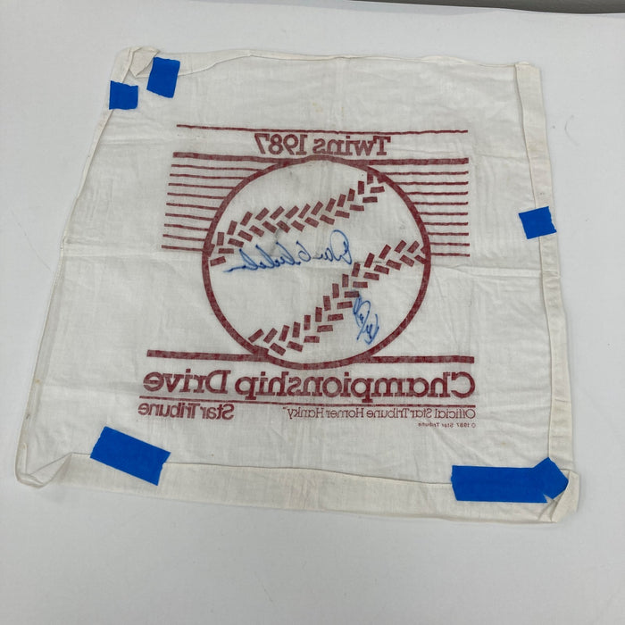 Kirby Puckett Signed 1987 Minnesota Twins Homer Hanky JSA & Beckett COA