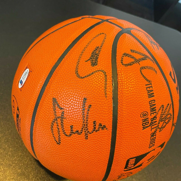 2016-17 Golden State Warriors NBA Champs Team Signed Game Basketball Beckett COA