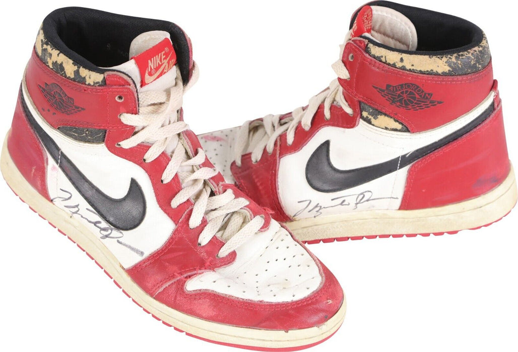 Michael Jordan Rookie Signed Pair Of 1985 Nike Jordan 1 Shoes Sneakers PSA DNA