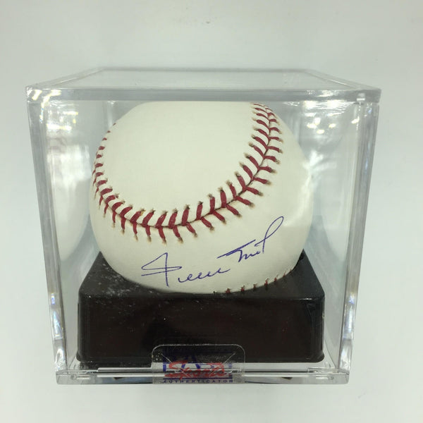 Rare Willie Mays PSA DNA Graded Gem Mint 10 Signed Major League Baseball