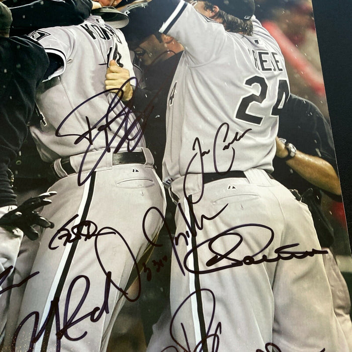 2005 Chicago White Sox World Series Champs Team Signed 16x20 Photo PSA DNA COA