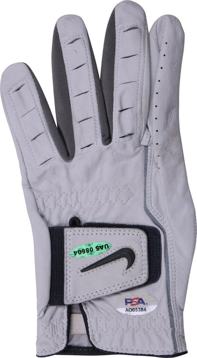 Tiger Woods Signed Nike 'TW' Golf Glove PSA DNA COA & UDA Hologram