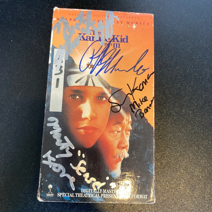 Ralph Macchio Martin Kove Sean Kanan Thomas Griffith Signed Karate Kid VHS JSA