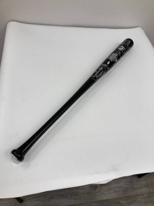 2009 New York Yankees World Series Champs Team Signed Bat #46/50 Beckett COA