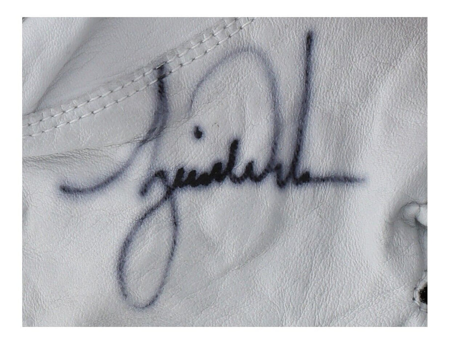 Tiger Woods Match Worn Game Used Signed Nike Golf Glove MEARS & Beckett COA