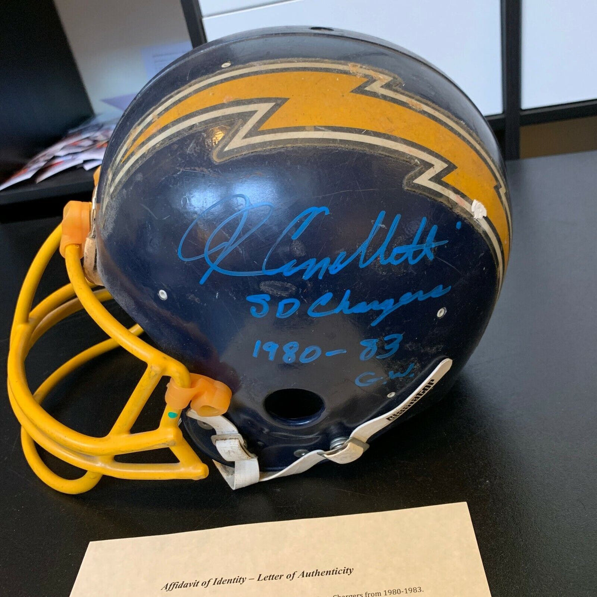 John Cappelletti Signed Game Used San Diego Chargers Helmet 1973 Heism — Showpieces Sports