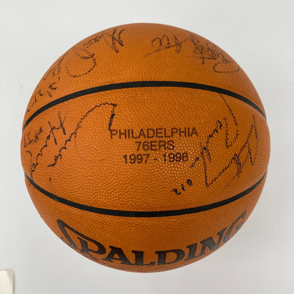 1997-98 Philadelphia 76ers Team Signed Game Basketball Allen Iverson Rookie JSA
