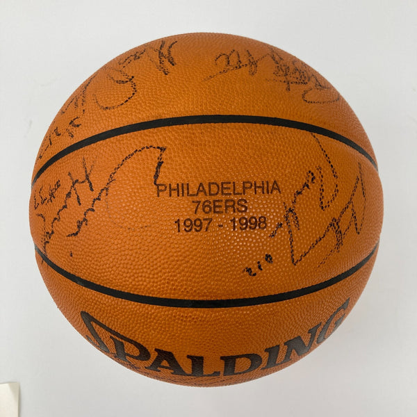 1997-98 Philadelphia 76ers Team Signed Game Basketball Allen Iverson Rookie JSA