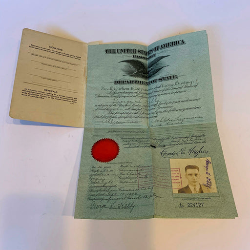 Historic George Kelly 1922 Signed Original US Passport Tour Of Japan JSA COA HOF