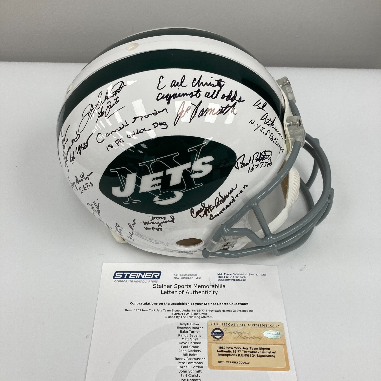 1969 New York Jets Super Bowl Champs Team Signed Authentic Game Helmet — Showpieces Sports 1969 New York Jets Super Bowl Champs Team Signed Authentic Game Helmet — Showpieces Sports