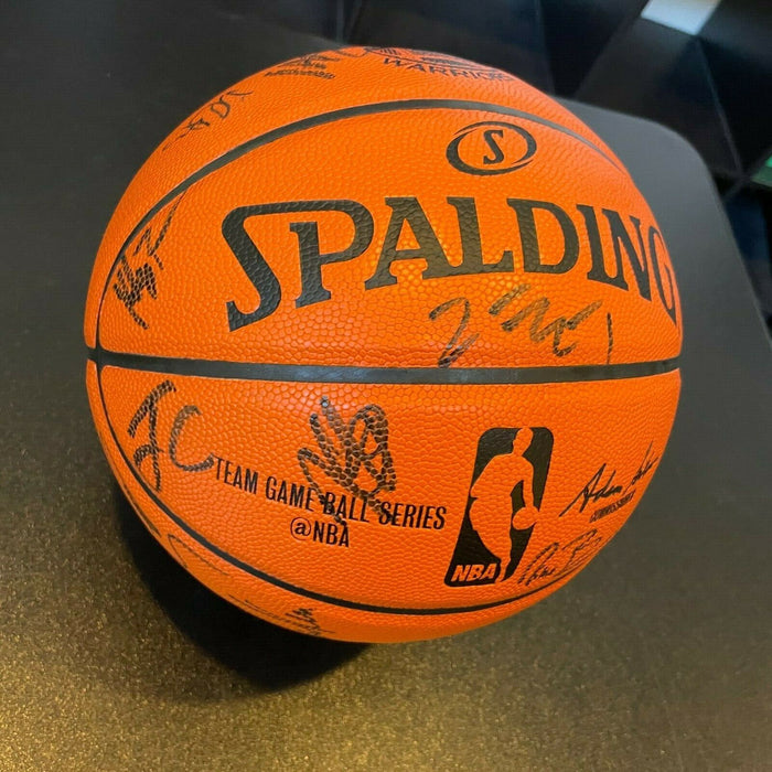 2016-17 Golden State Warriors NBA Champs Team Signed Game Basketball Beckett COA