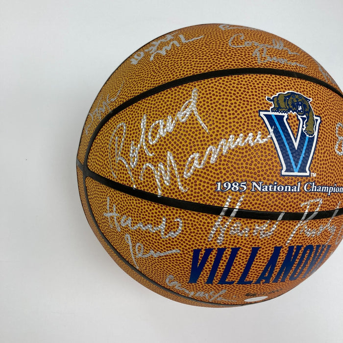 1984-1985 Villanova Wildcats NCAA National Champs Team Signed Basketball JSA COA