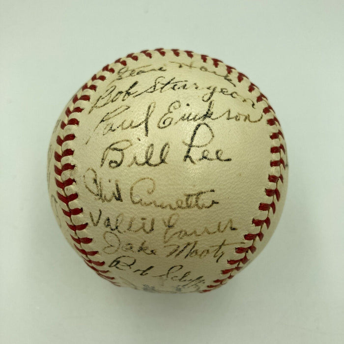 Beautiful 1941 Chicago Cubs Team Signed NL Baseball With Wimpy Quinn JSA COA