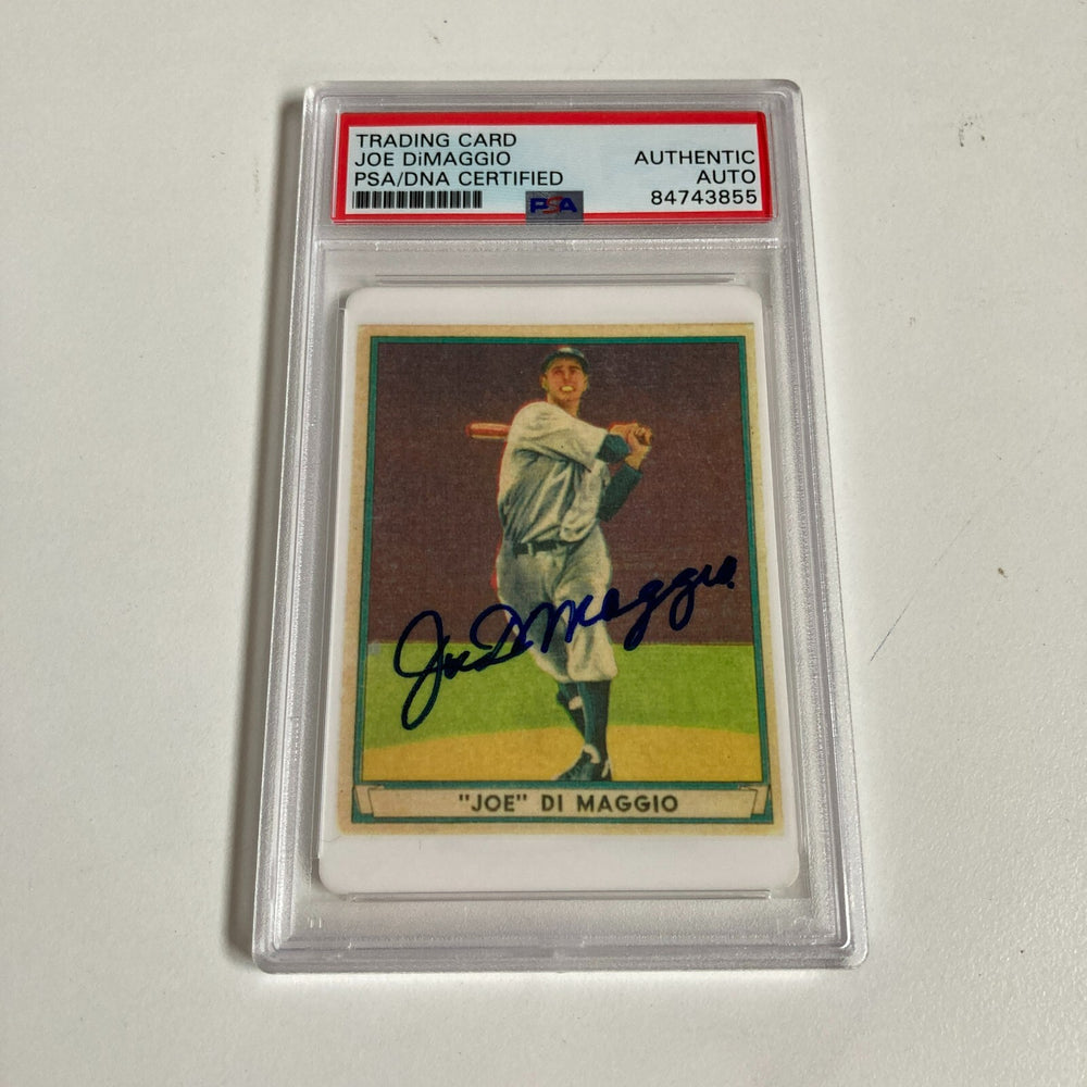 1941 Play Ball Joe Dimaggio Signed Porcelain Baseball Card PSA DNA Auto