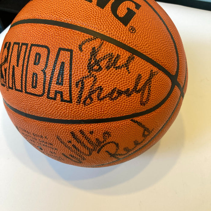 1972-73 New York Knicks NBA Champs Team Signed NBA Game Basketball JSA COA
