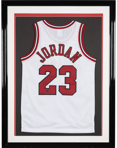 Michael Jordan Signed Nike 1997 Pro Cut Chicago Bulls Jersey UDA & Beckett COA