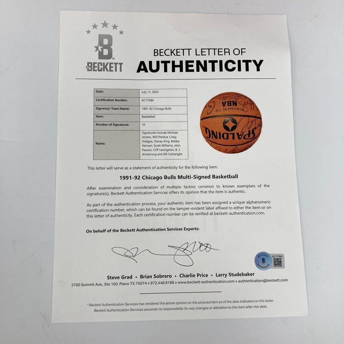 Michael Jordan 1991-92 Chicago Bulls NBA Champs Team Signed Basketball PSA & JSA