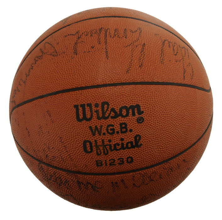 Wilt Chamberlain 1972-1973 Los Angeles Lakers Champs Team Signed Baseball JSA