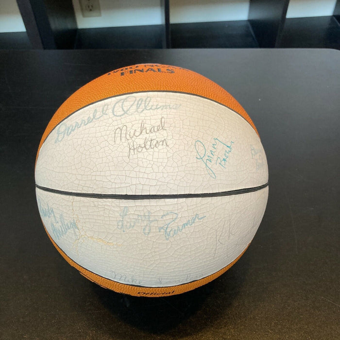 1979–80 UCLA Bruins NCAA Champs Team Signed Official Final Four Basketball JSA