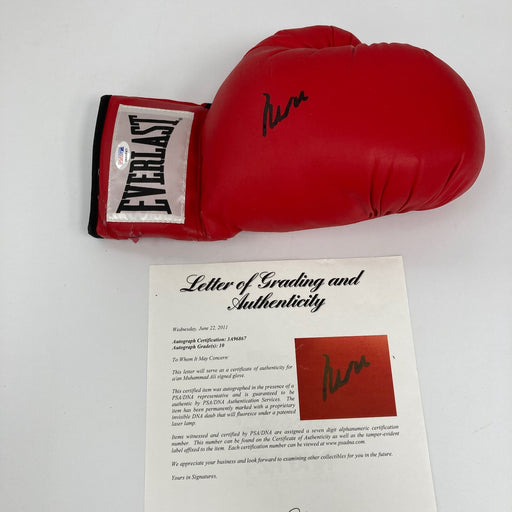 Muhammad Ali Signed Everlast Boxing Glove PSA DNA Graded GEM MINT 10