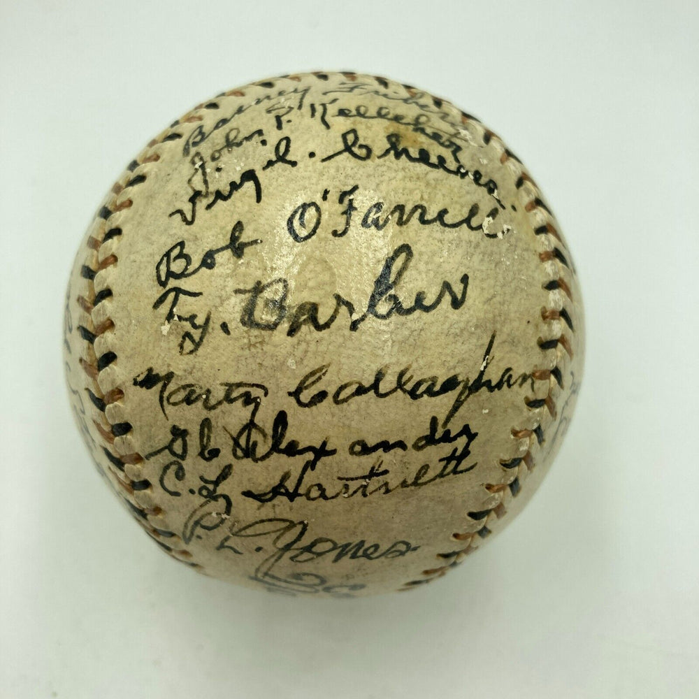 Stunning 1922 Chicago Cubs Team Signed Baseball Grover Cleveland Alexander JSA