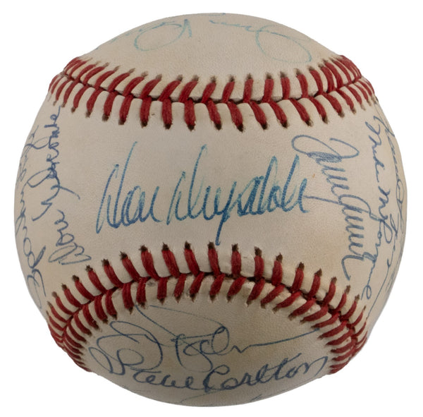 Cy Young Pitchers Multi Signed Baseball Tom Seaver Drysdale Gibson 19 Sigs JSA