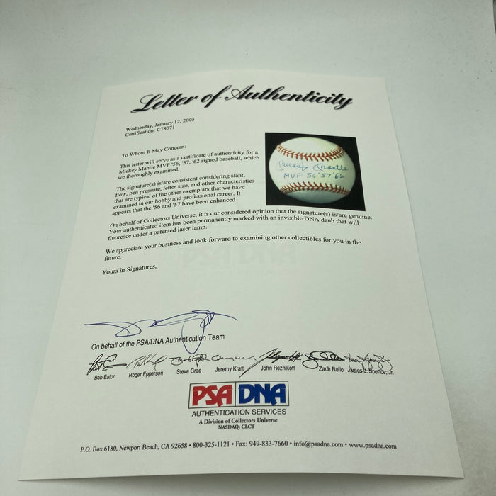 Mickey Mantle Roger Maris Joe Dimaggio Yankees Multi Signed Baseball PSA DNA COA