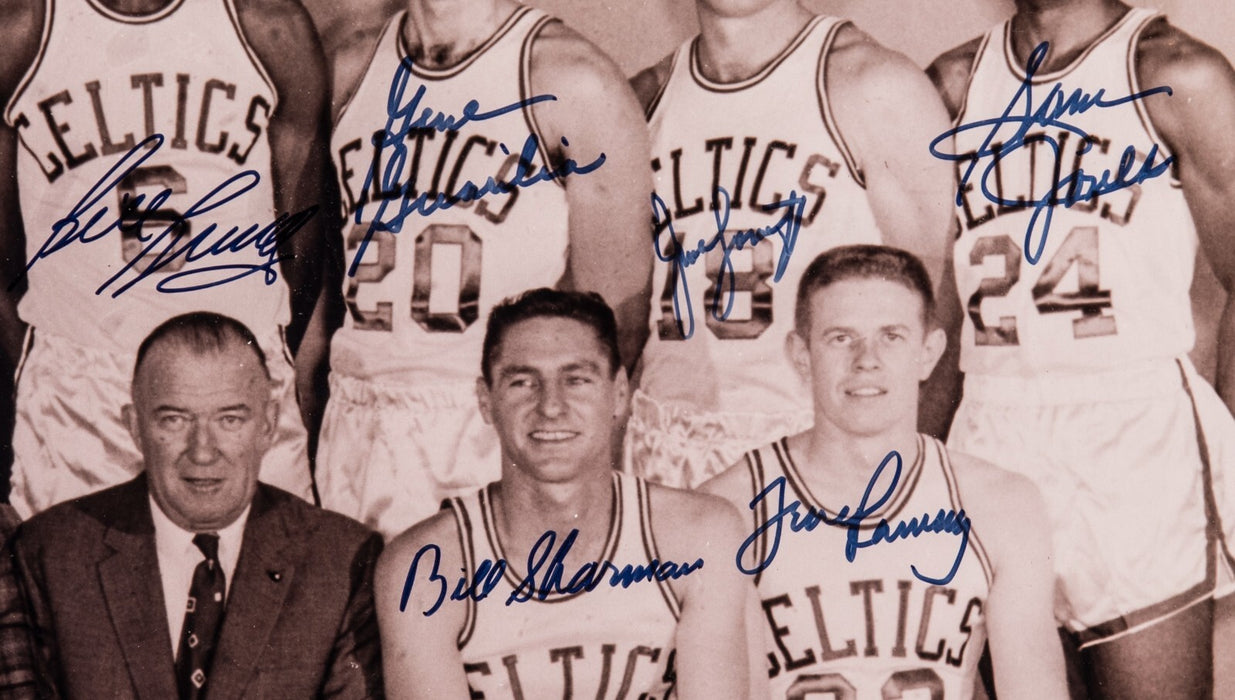 1960-61 Boston Celtics NBA Champs Team Signed 18x24 Photo Bill Russell Beckett