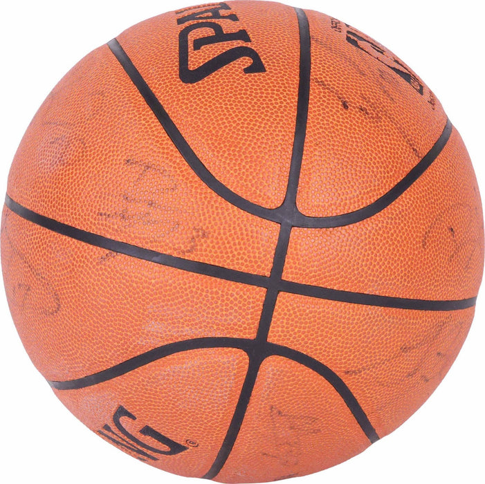 Kobe Bryant 2000-01 Los Angeles Lakers NBA Champs Team Signed Basketball PSA