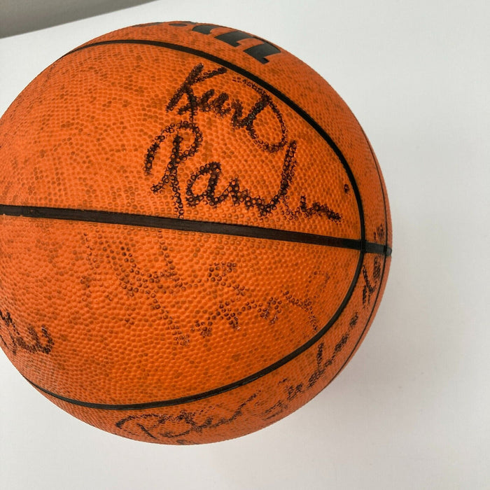 1985-86 Los Angeles Lakers Team Signed Basketball Abdul Jabbar Magic Johnson BAS