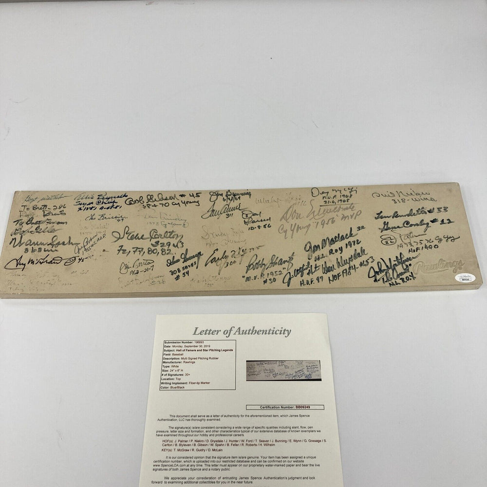 Hall Of Fame Pitching Legends Multi Signed Rubber 30+ Sigs Tom Seaver JSA COA
