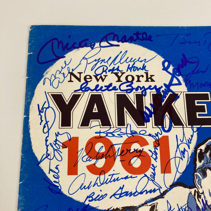1961 World Champion New York Yankees Team Signed Yearbook w/ Mickey Mantle JSA