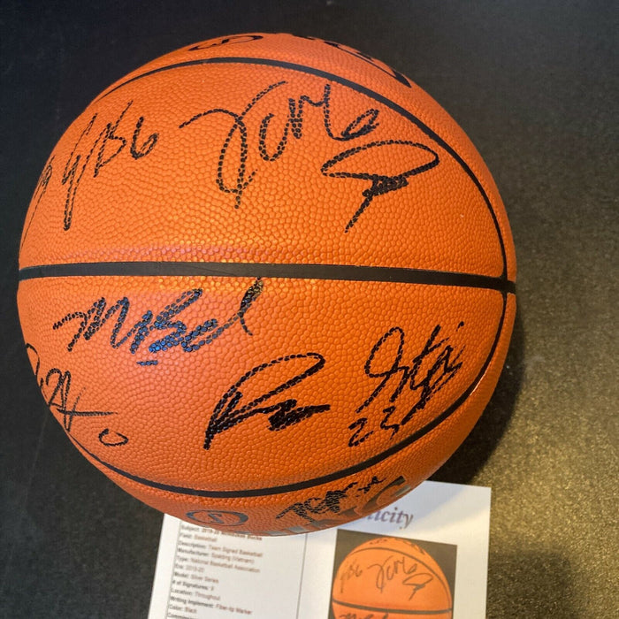 2019-20 Milwaukee Bucks Team Signed Basketball Giannis Antetokounmpo JSA COA
