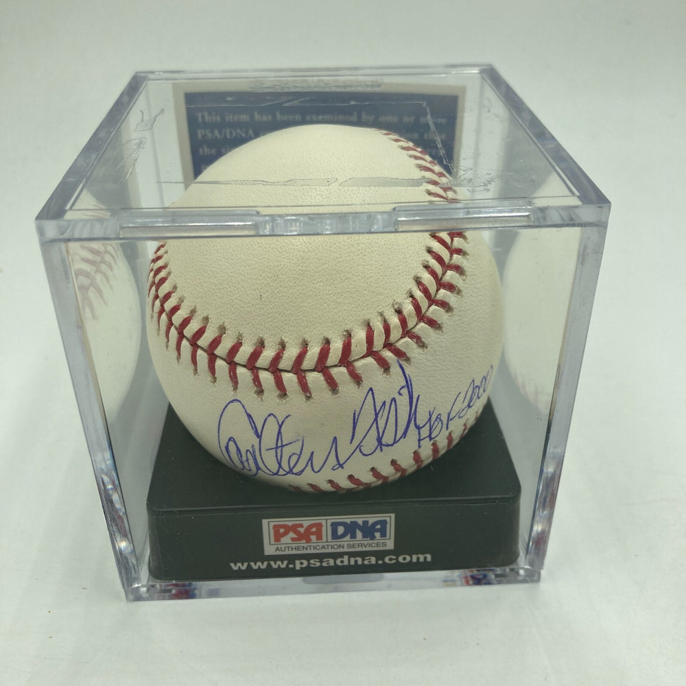 Carlton Fisk HOF 2004 Signed Major League Baseball PSA DNA Graded 9.5 Mint+