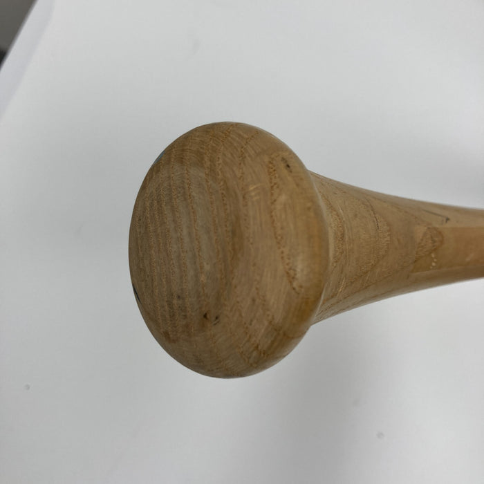 1996 New York Yankees World Series Champs Team Signed Bat Derek Jeter PSA DNA