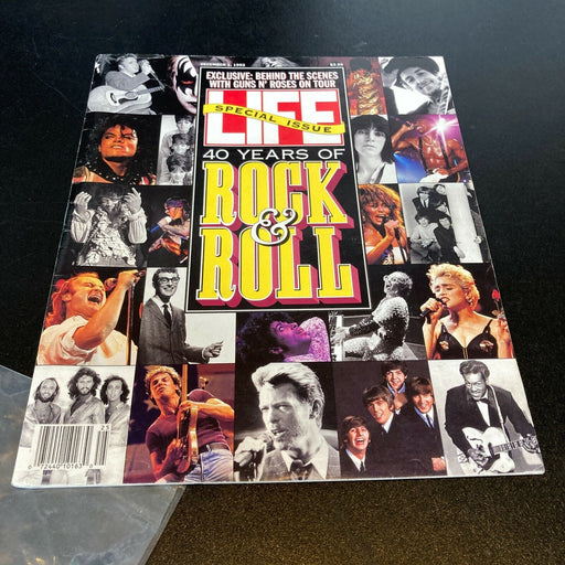 Karen Lynn Gorney Signed Autographed Life Magazine