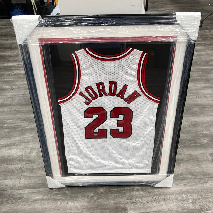 Michael Jordan Signed Nike 1997 Pro Cut Chicago Bulls Jersey UDA & Beckett COA