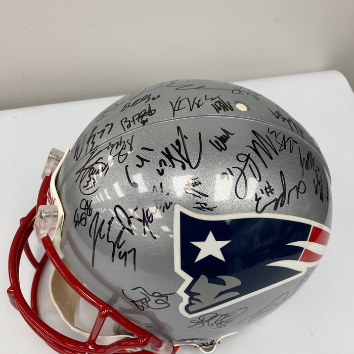Tom Brady 2007 New England Patriots AFC Champs Team Signed Helmet 54 Sigs JSA