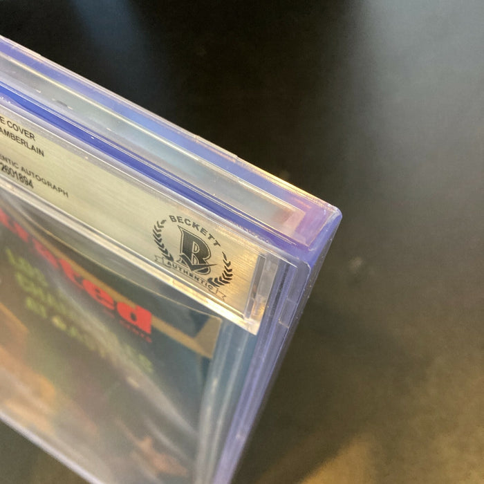 Wilt Chamberlain Signed 1962 Lakers Champs Sports Illustrated Cover Beckett BGS