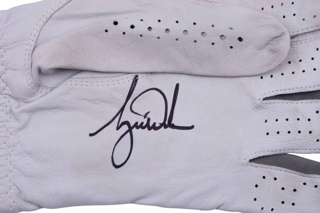 Tiger Woods Signed Nike 'TW' Golf Glove PSA DNA COA & UDA Hologram