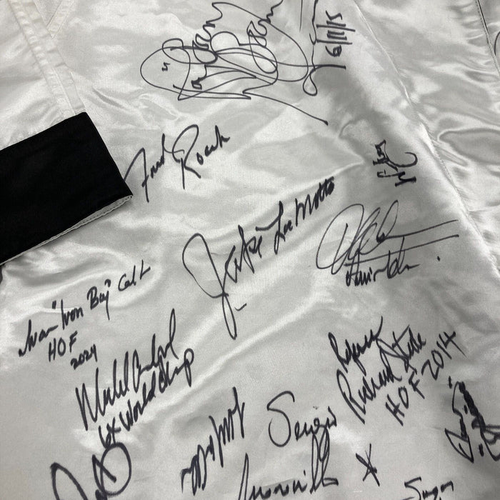 Boxing Hall Of Fame Legends Signed Everlast Boxing Robe 40+ Signatures JSA COA