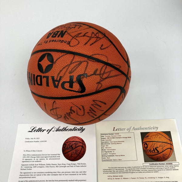 Michael Jordan 1991-92 Chicago Bulls NBA Champs Team Signed Basketball PSA & JSA