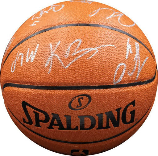Kobe Bryant Final Season 2015-16 Los Angeles Lakers Team Signed Basketball PSA