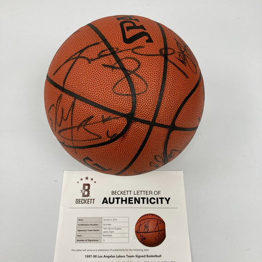 Kobe Bryant & Shaq 1997-98 Los Angeles Lakers Team Signed Basketball Beckett COA