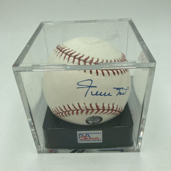 Willie Mays Signed Major League Baseball PSA DNA Graded 10 GEM MINT