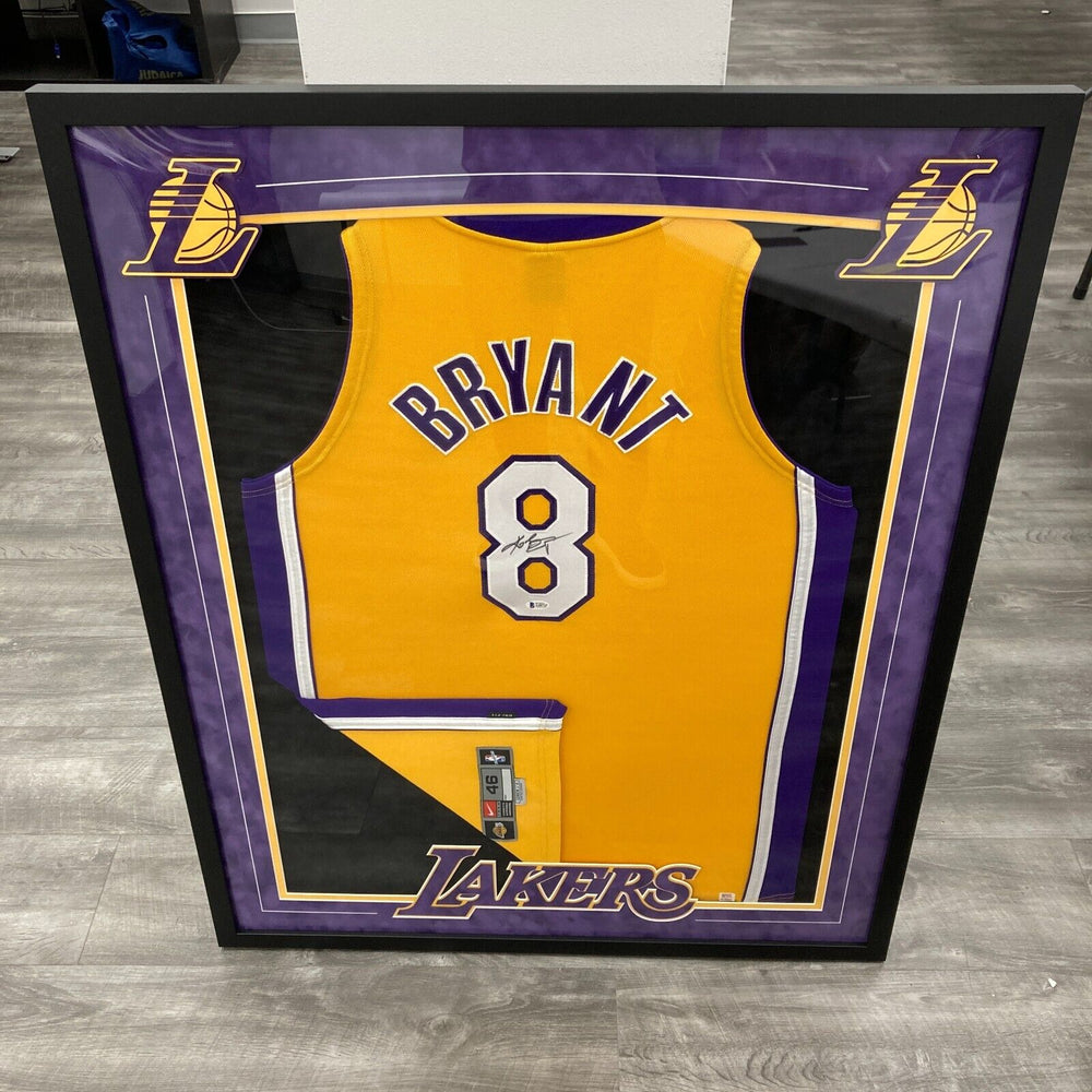 Kobe Bryant Signed 1999 Game Issued Los Angeles Lakers Jersey  Framed Beckett