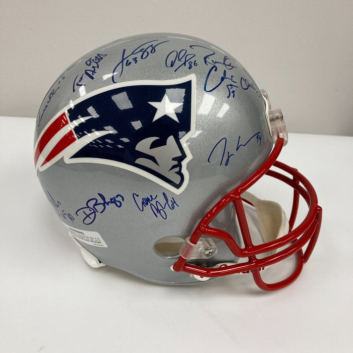 2004 New England Patriots Super Bowl Champs Team Signed Helmet Tom Brady Beckett