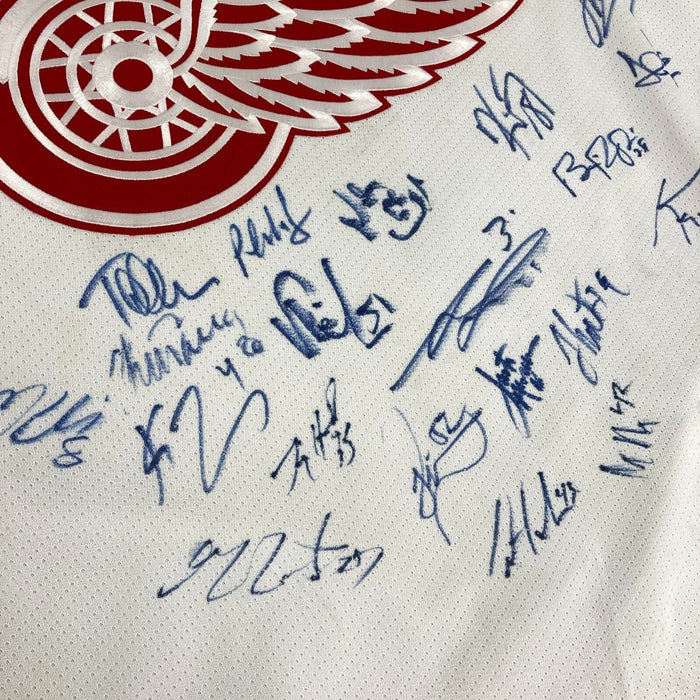 2007-08 Detroit Red Wings Stanley Cup Champs Team Signed Jersey JSA COA