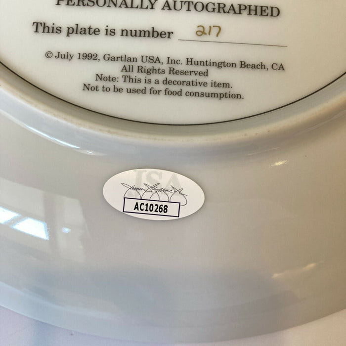 TOM SEAVER AUTOGRAPHED GARTLAN CERAMIC FULL SIZED PLATE JSA COA