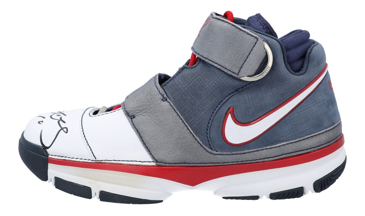 Kobe Bryant Signed 2008 Olympics Team USA Sneakers Shoes Beckett COA